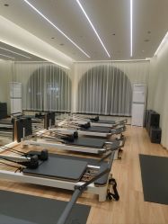 -依灵瑜伽普拉提连锁