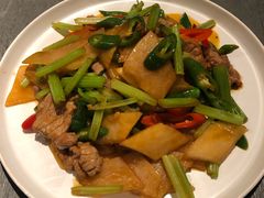 酸萝卜炒牛肉-日上三甘(三里屯店)