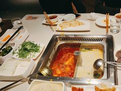 -海底捞火锅鲜切牛肉主题店(长寿路店)