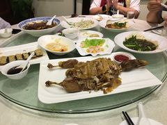 -梅龙镇酒家(南京西路总店)
