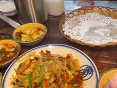 -蓝田九大碗民俗食府(蓝田店)