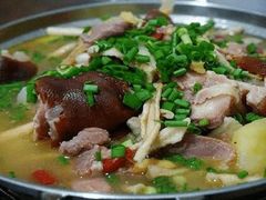 腊猪蹄火锅-万州烤鱼川菜馆(许家堰路店)