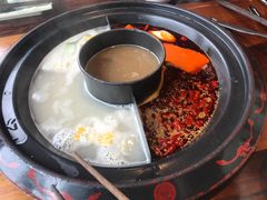 鸳鸯锅-巴邑火锅(江北万达店)
