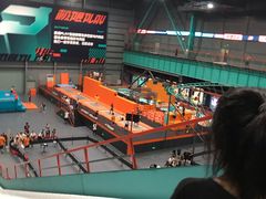 -极限PLAY运动娱乐新世界·团建派对潮玩休闲馆·室内蹦极高空游乐园
