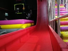 -嘿哟动霸CHUA·新潮玩运动娱乐中心·蹦床滑冰团建乐园
