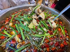 -乡土特色.冷锅鱼.牦牛肉汤锅