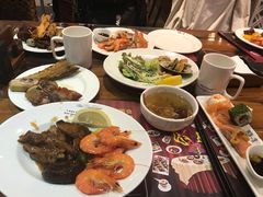 -四海一家自助餐(益田假日广场店)