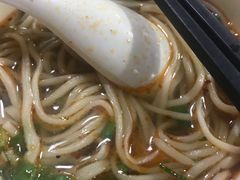 -陇上全荟兰州传统牛肉面(延吉路店)