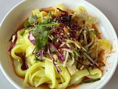 石河子凉皮-米赫曼新疆餐厅·清真(老沪闵路店)