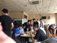 -洪峰浩老北京烧饼夹肉(角门路店)