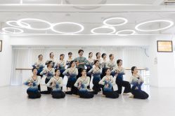 -深舞形体民族舞蹈工作室