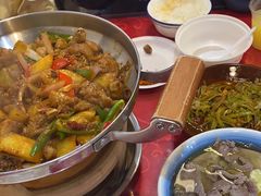 -冯烫烫跷脚牛肉·川菜小馆(武胜西街店)