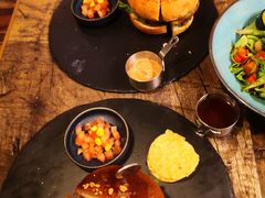 -HIGH FIVE哈福手工汉堡(桂林路店)