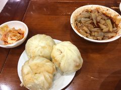 -胡成记口蘑龙眼包子(盐道街店)