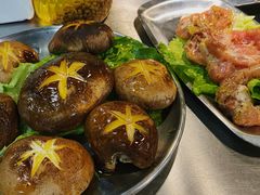烤香菇-大丘街路边烤牛肉
