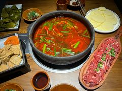 -贵厨酸汤牛肉(花果园国际中心店)