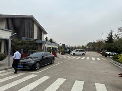 -诸城服务区-停车场