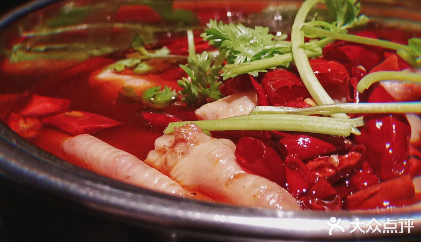 不误正夜💃💃inns|没想到我吃过最正宗的川菜在酒吧…