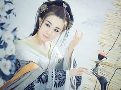 -九月鹰飞汉服摄影工作室