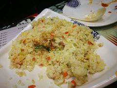 -扒虾小妹儿麻辣海鲜(宏图街店)