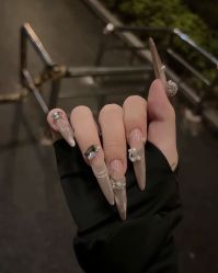 -斯馨·健康美甲美睫