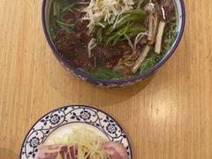 -镇南锅盖面馆(解放路店)