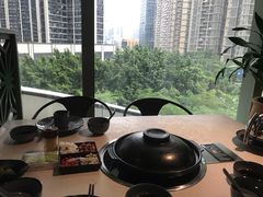 靠窗位-百年果林椰子鸡(中洲店)