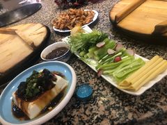 -老关东铁锅炖(上游街店)