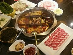 -小天鹅火锅·一线江景洪鼎旗舰店(洪崖洞店)