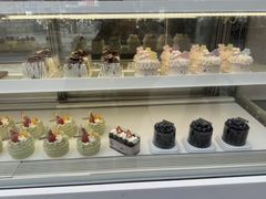 -好利来(上海虹桥新天地Lab主题店)