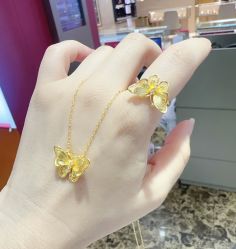 -周生生Chow Sang Sang(又一城店)