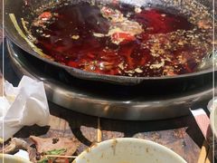 -四小区火锅·巷子里的重庆火锅(花照壁店)