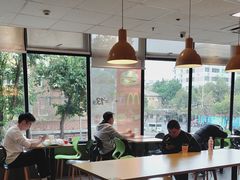 -麦当劳(伟城广场店)