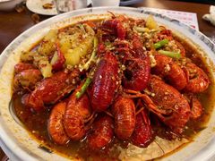 -川流不息·地道川菜·小龙虾(松东路店)