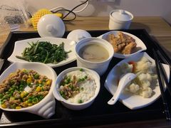 -优护佳月嫂育儿嫂中心(静安店)