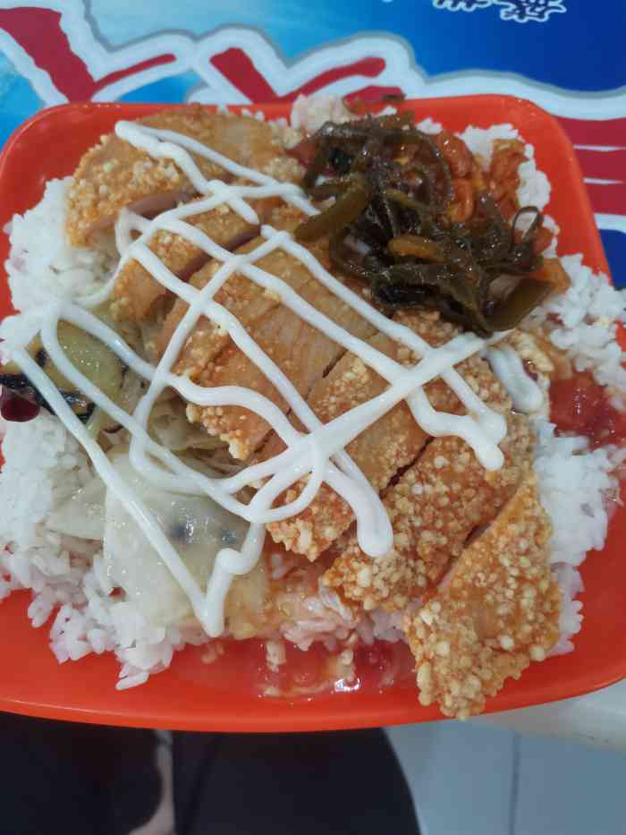 江汉大学-食堂-"在北区同学们心中,南区的食堂永远比北区好.