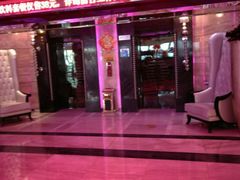 -蓝尊量贩(黄河路店)