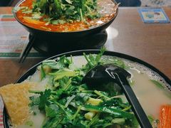 -肥汁米蘭香港米线(定西路店)