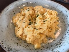 -ROAST coffee & eatery