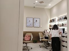 -HIMO海马体照相馆(上海华润CP静安店)