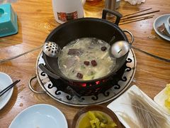 -茸梅路右拐龙虾-农家菜(松江店)