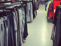 -五环Outlets(高新工厂店)
