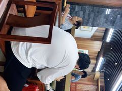 -亮亮面馆(经六路店)