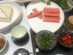 -红鼎豆捞·非遗鲍皇汤火锅(宝丰路店)