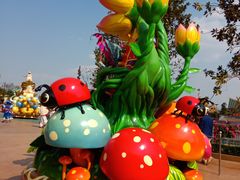 -七彩云南欢乐世界