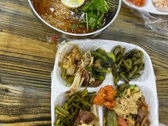 -食里香自助快餐(香槟小镇店)