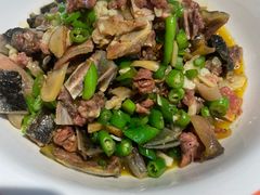 -绿草地·湘菜(酃湖师院店)