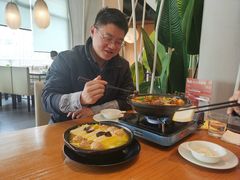 襄阳砂锅牛三鲜-莲餐厅·湖北菜·藕汤是头牌(愚园路店)