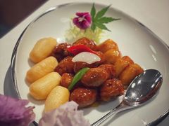 黑醋凤梨骨拌脆皮炸鲜奶-伯衡55·吉品轩(乌鲁木齐南路店)