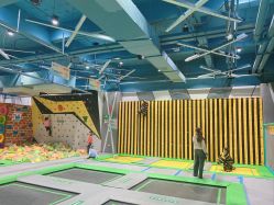 -反弹蹦床公园·亲子乐园·团建·派对(尚品奥莱店)